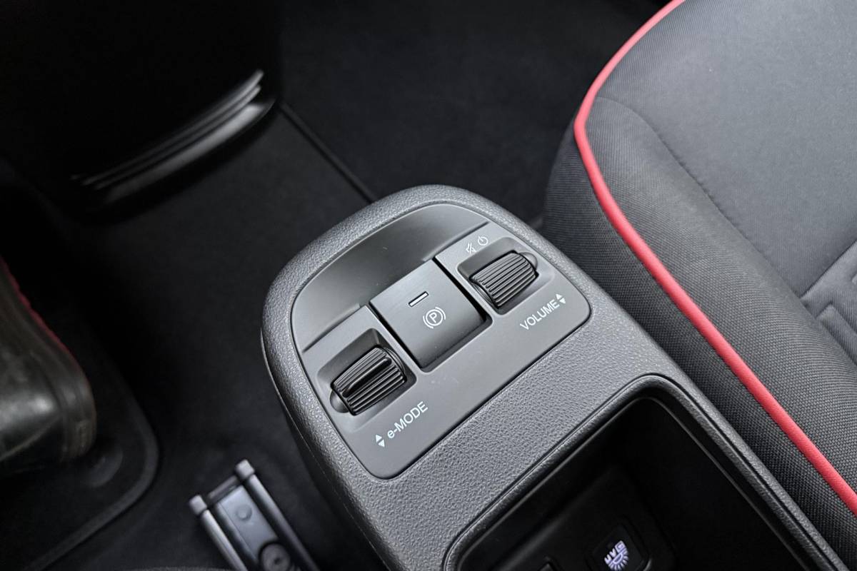 Fiat 500 Fiat 500 RED 24 kWh | Navigatie | Climate control | Weinig kilometers | Keyless start | Cruise control | 100%  Elektrisch