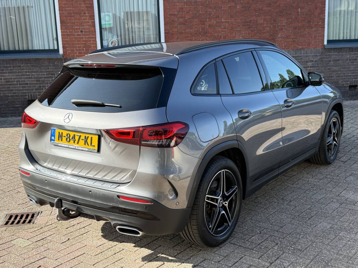 Mercedes-Benz GLA Mercedes-Benz GLA-klasse 250 e Business Solution AMG Limited | AUTOMAAT | TREKHAAK | CAMERA | SFEERVERL. | NAVI | CRUISE |