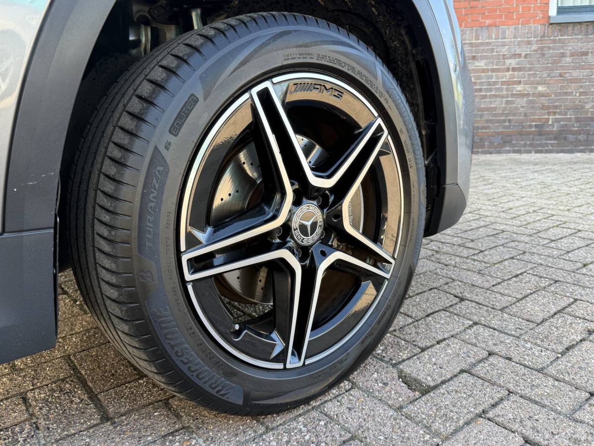 Mercedes-Benz GLA Mercedes-Benz GLA-klasse 250 e Business Solution AMG Limited | AUTOMAAT | TREKHAAK | CAMERA | SFEERVERL. | NAVI | CRUISE |