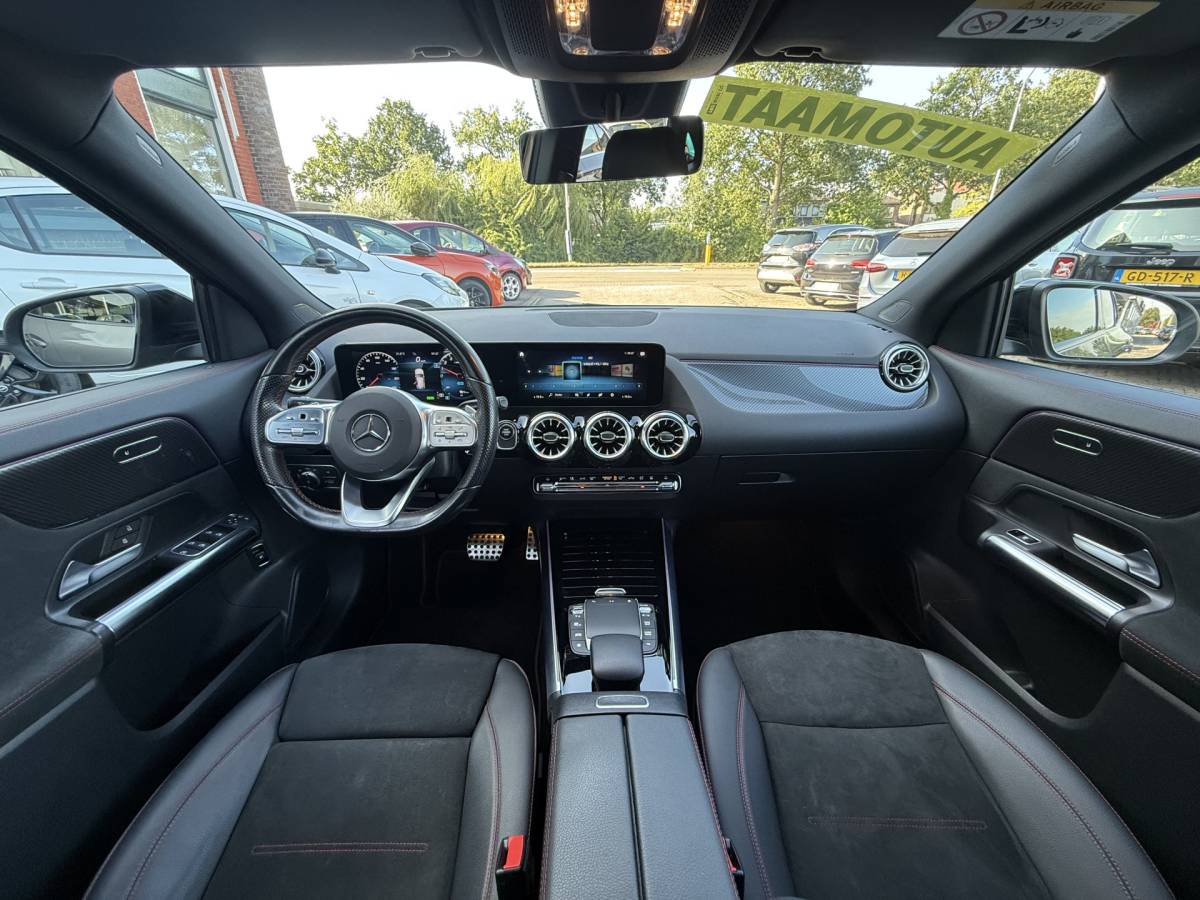 Mercedes-Benz GLA Mercedes-Benz GLA-klasse 250 e Business Solution AMG Limited | AUTOMAAT | TREKHAAK | CAMERA | SFEERVERL. | NAVI | CRUISE |