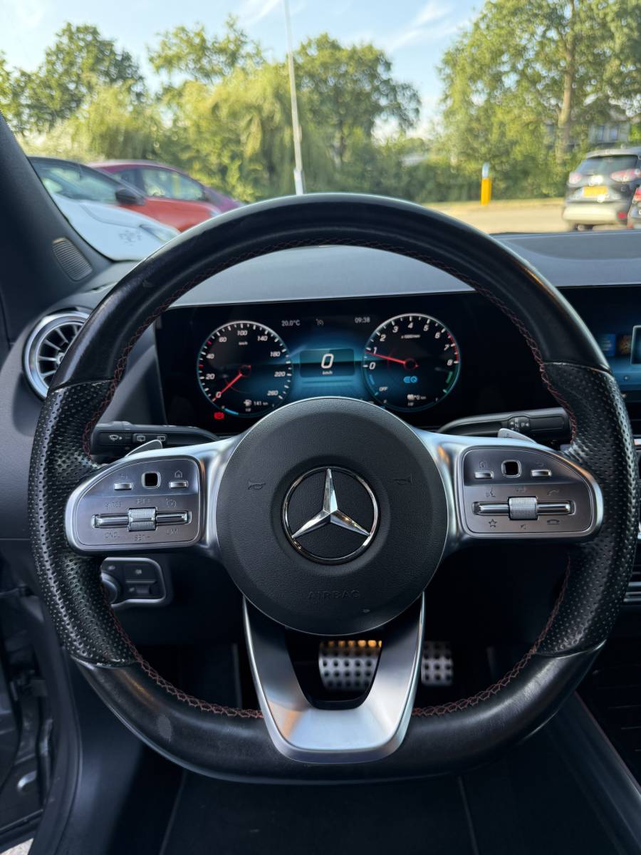 Mercedes-Benz GLA Mercedes-Benz GLA-klasse 250 e Business Solution AMG Limited | AUTOMAAT | TREKHAAK | CAMERA | SFEERVERL. | NAVI | CRUISE |
