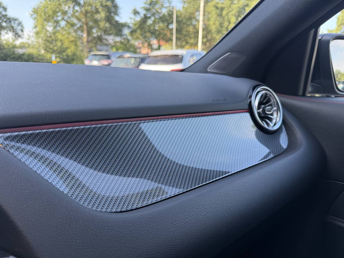 Mercedes-Benz GLA Mercedes-Benz GLA-klasse 250 e Business Solution AMG Limited | AUTOMAAT | TREKHAAK | CAMERA | SFEERVERL. | NAVI | CRUISE |
