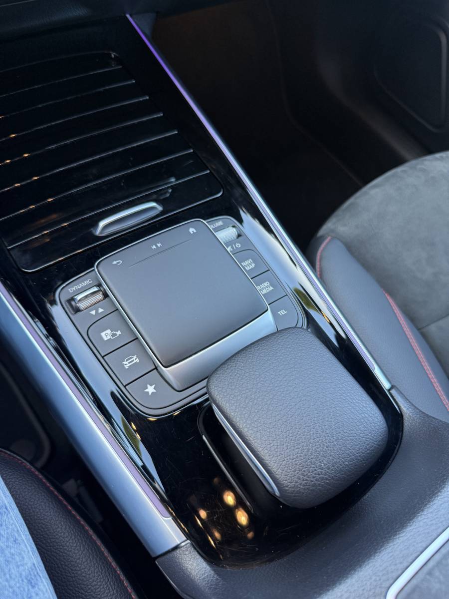 Mercedes-Benz GLA Mercedes-Benz GLA-klasse 250 e Business Solution AMG Limited | AUTOMAAT | TREKHAAK | CAMERA | SFEERVERL. | NAVI | CRUISE |