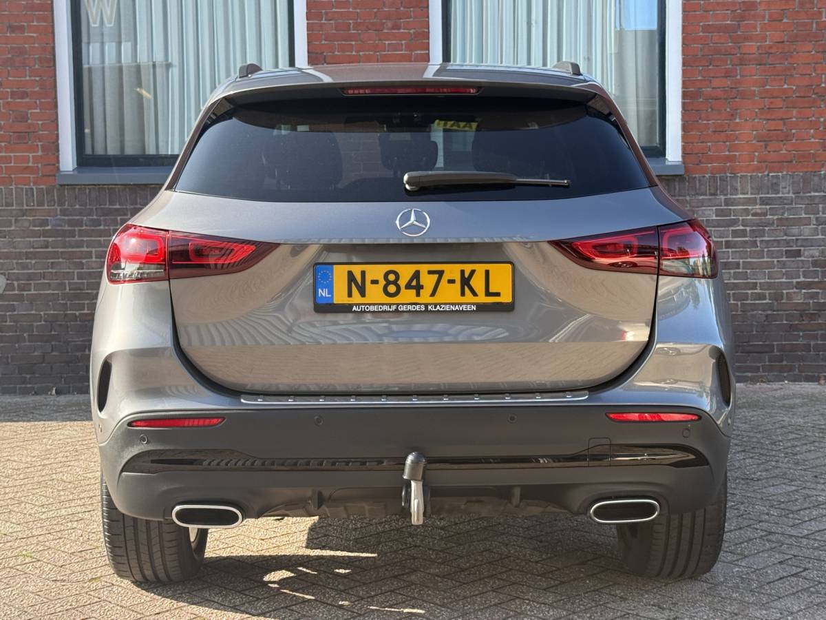 Mercedes-Benz GLA Mercedes-Benz GLA-klasse 250 e Business Solution AMG Limited | AUTOMAAT | TREKHAAK | CAMERA | SFEERVERL. | NAVI | CRUISE |