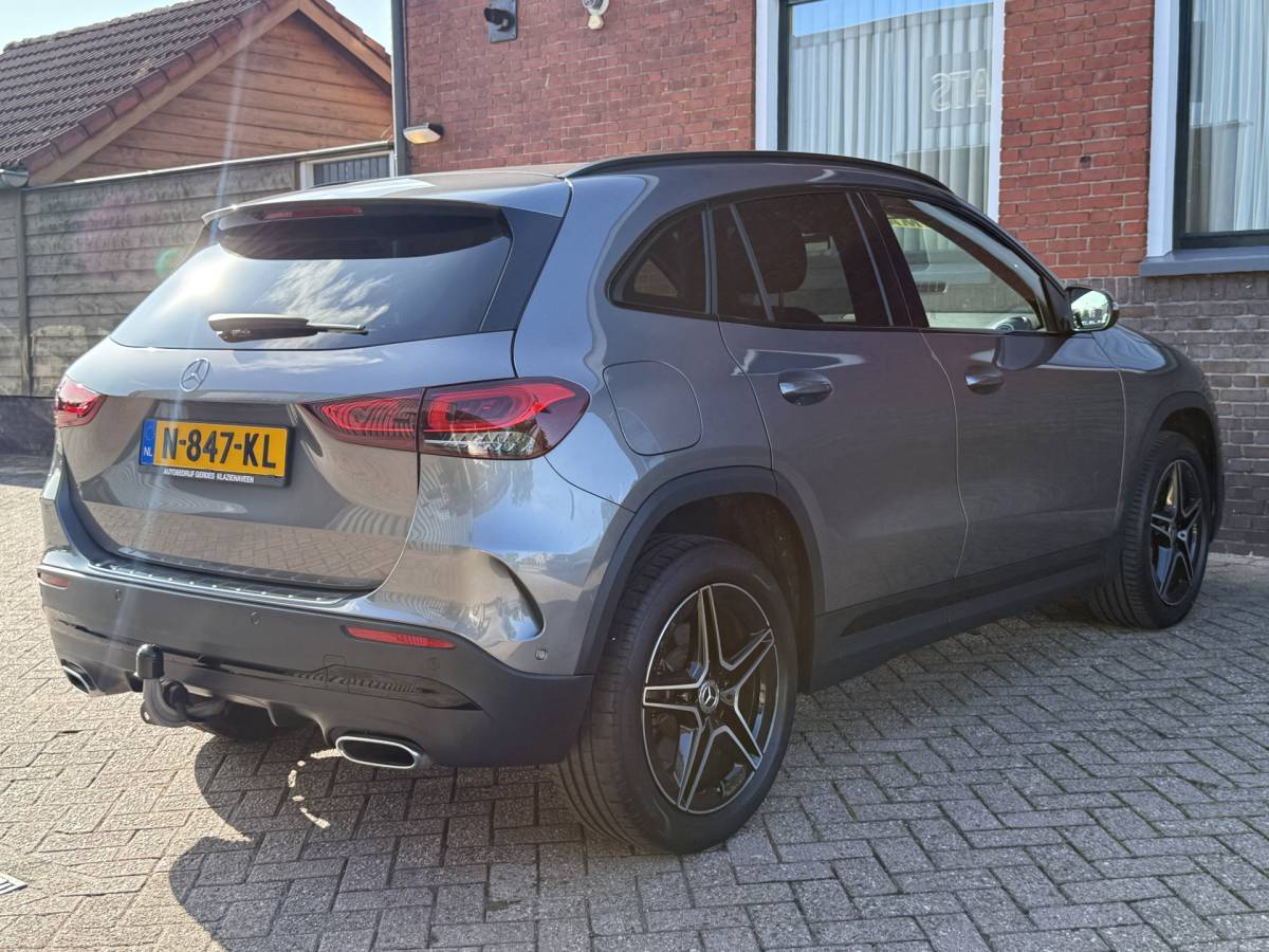 Mercedes-Benz GLA Mercedes-Benz GLA-klasse 250 e Business Solution AMG Limited | AUTOMAAT | TREKHAAK | CAMERA | SFEERVERL. | NAVI | CRUISE |