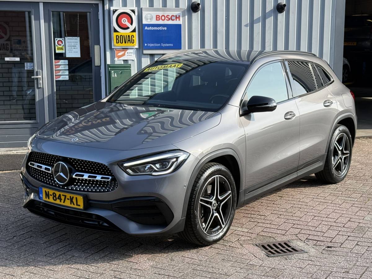 Mercedes-Benz GLA Mercedes-Benz GLA-klasse 250 e Business Solution AMG Limited | AUTOMAAT | TREKHAAK | CAMERA | SFEERVERL. | NAVI | CRUISE |