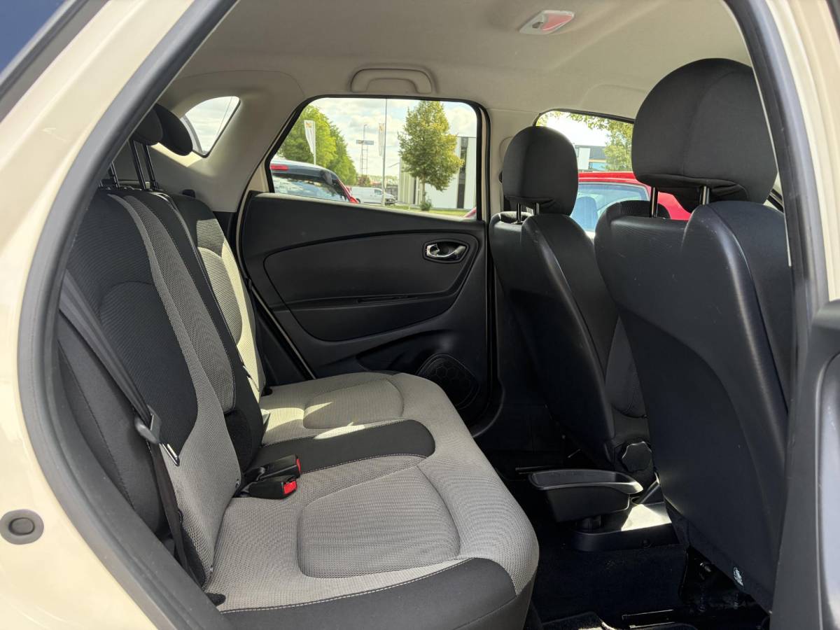 Renault Captur Renault Captur 0.9 TCe Expression ✓1e Eigenaar✓Recent beurt gehad✓Dealer Onderhouden✓Navi✓Keyless✓Lm velgen✓Airco✓Cruise✓Pdc✓N.A.P✓Apk tot 08-2027