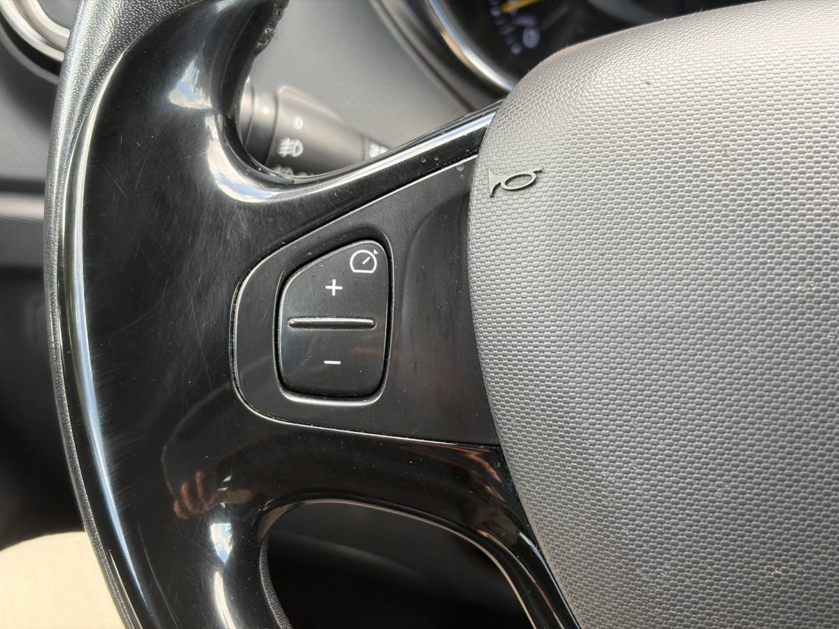 Renault Captur Renault Captur 0.9 TCe Expression ✓1e Eigenaar✓Recent beurt gehad✓Dealer Onderhouden✓Navi✓Keyless✓Lm velgen✓Airco✓Cruise✓Pdc✓N.A.P✓Apk tot 08-2027