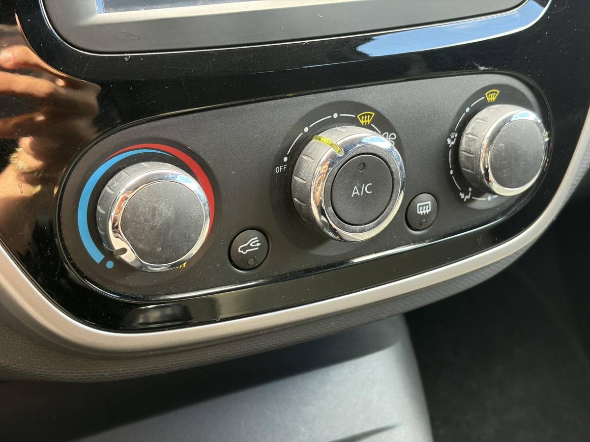 Renault Captur Renault Captur 0.9 TCe Expression ✓1e Eigenaar✓Recent beurt gehad✓Dealer Onderhouden✓Navi✓Keyless✓Lm velgen✓Airco✓Cruise✓Pdc✓N.A.P✓Apk tot 08-2027