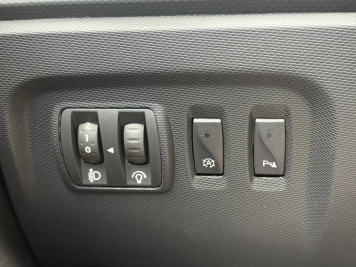 Renault Captur Renault Captur 0.9 TCe Expression ✓1e Eigenaar✓Recent beurt gehad✓Dealer Onderhouden✓Navi✓Keyless✓Lm velgen✓Airco✓Cruise✓Pdc✓N.A.P✓Apk tot 08-2027
