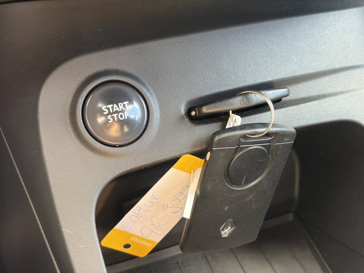 Renault Captur Renault Captur 0.9 TCe Expression ✓1e Eigenaar✓Recent beurt gehad✓Dealer Onderhouden✓Navi✓Keyless✓Lm velgen✓Airco✓Cruise✓Pdc✓N.A.P✓Apk tot 08-2027