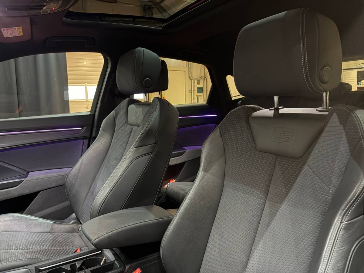 Audi Q3 Audi Q3 Sportback 35 TFSI S edition 3xS-line Pano Camera Face-lift Virtual Matrix Led