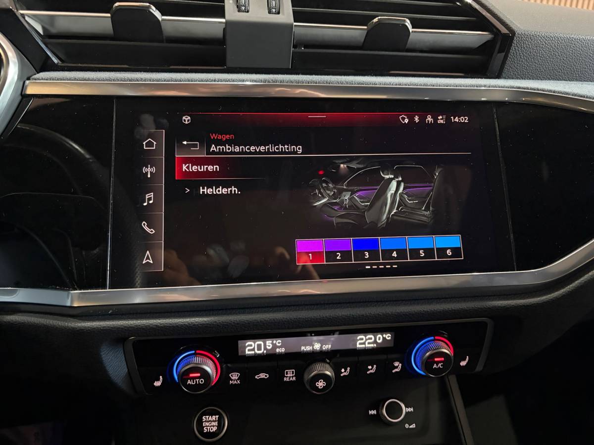 Audi Q3 Audi Q3 Sportback 35 TFSI S edition 3xS-line Pano Camera Face-lift Virtual Matrix Led