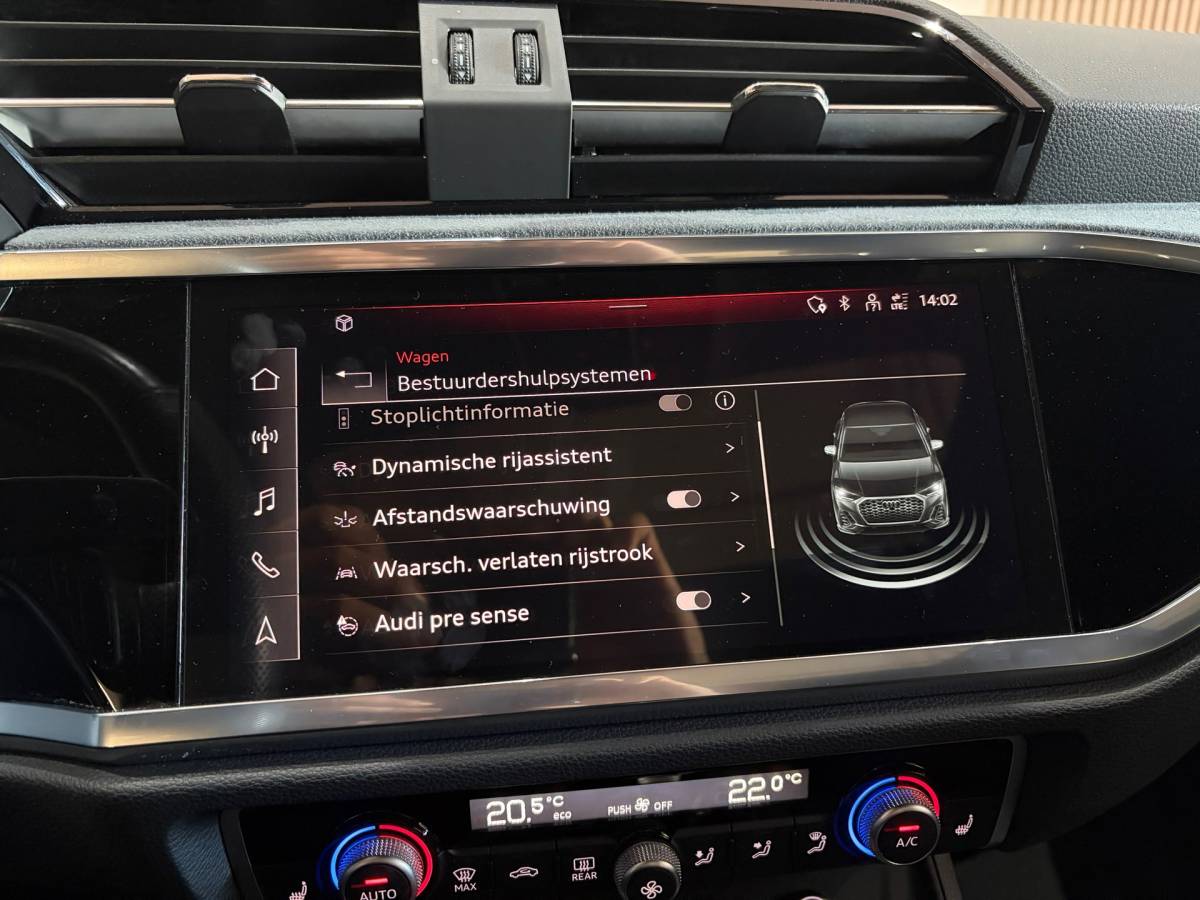 Audi Q3 Audi Q3 Sportback 35 TFSI S edition 3xS-line Pano Camera Face-lift Virtual Matrix Led