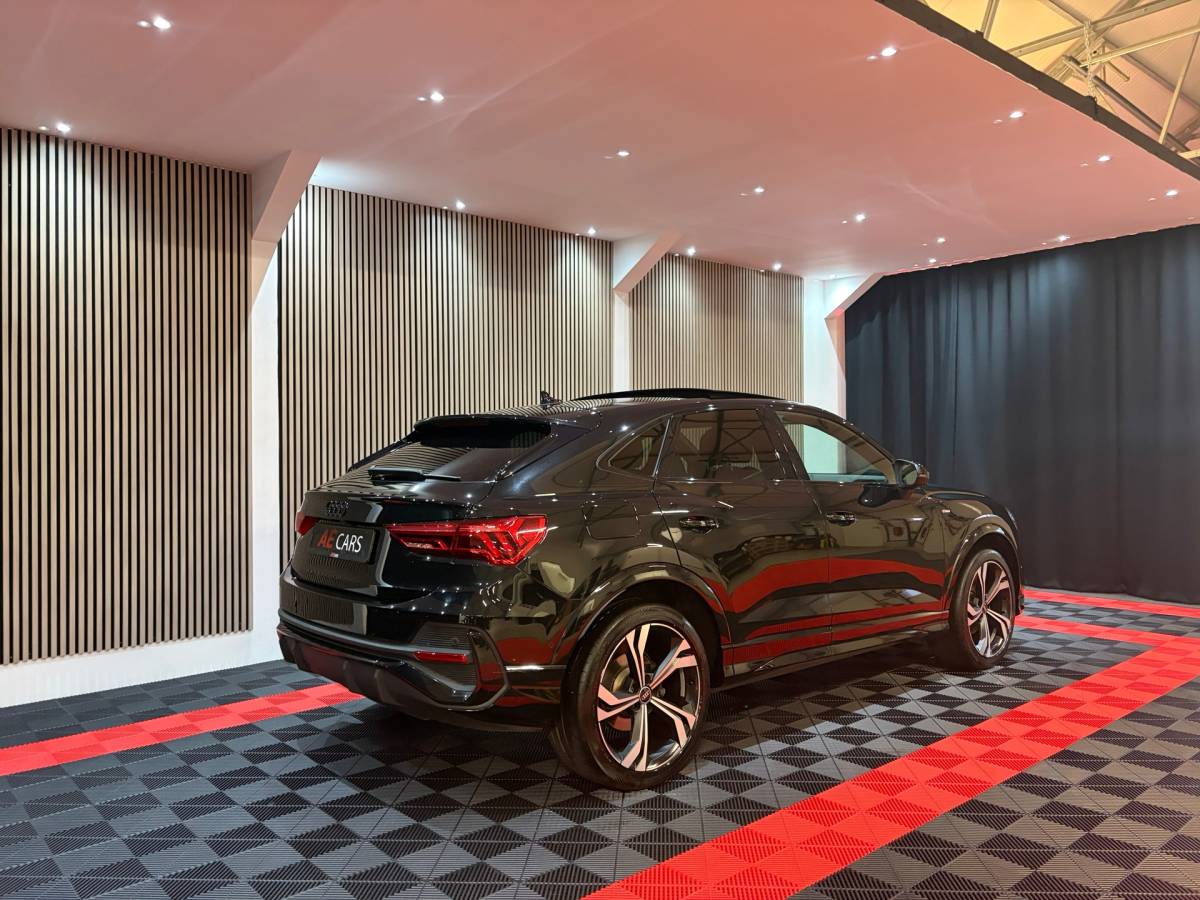 Audi Q3 Audi Q3 Sportback 35 TFSI S edition 3xS-line Pano Camera Face-lift Virtual Matrix Led
