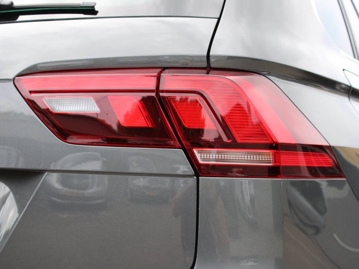 Volkswagen Tiguan Volkswagen TIGUAN 1.5 TSI ACT IQ I VIRTUAL I CARPPLAY I PANO I ACC I DSG I LED I LED I
