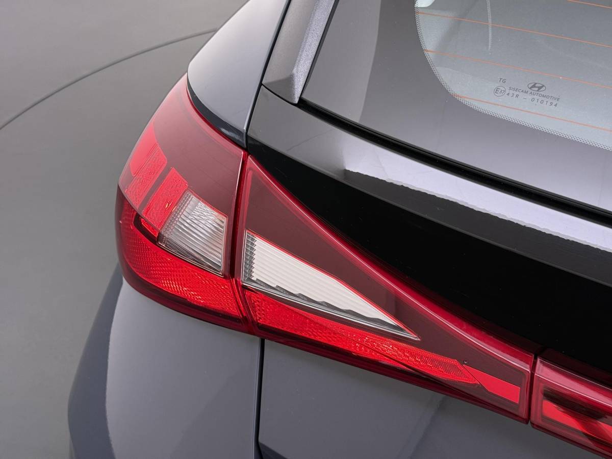 Hyundai i20 Hyundai i20 1.2 MPI Comfort  Camera | Apple Car Play & Android Auto | Stoel- En Stuurverwarming