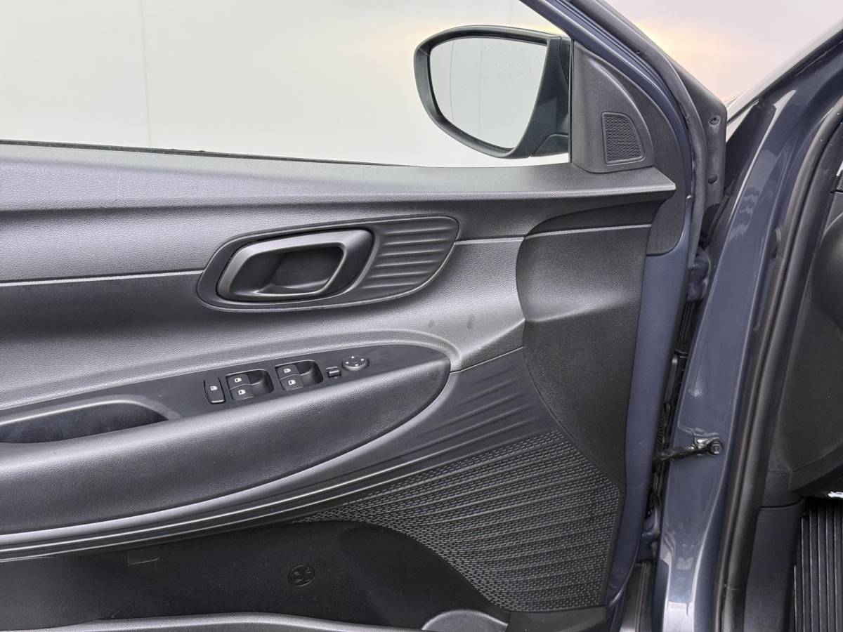 Hyundai i20 Hyundai i20 1.2 MPI Comfort  Camera | Apple Car Play & Android Auto | Stoel- En Stuurverwarming