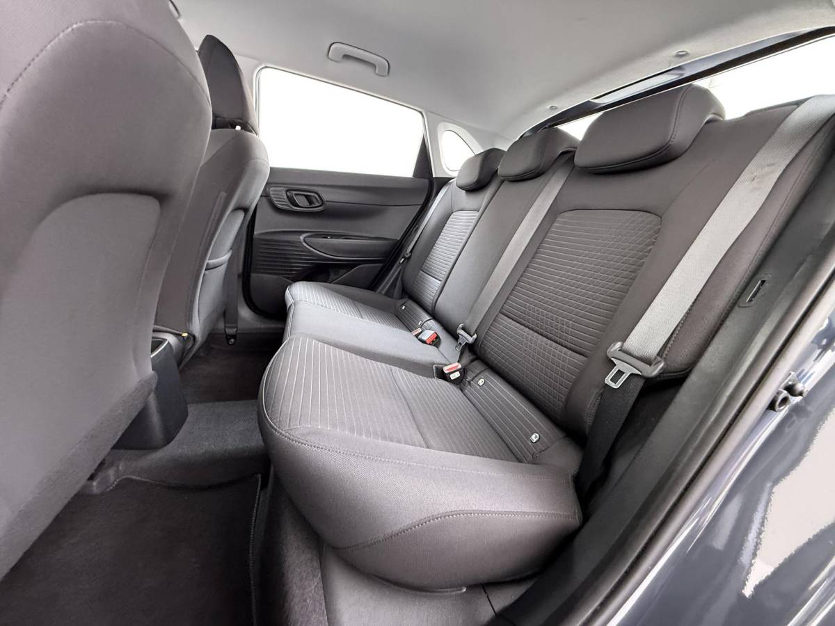Hyundai i20 Hyundai i20 1.2 MPI Comfort  Camera | Apple Car Play & Android Auto | Stoel- En Stuurverwarming