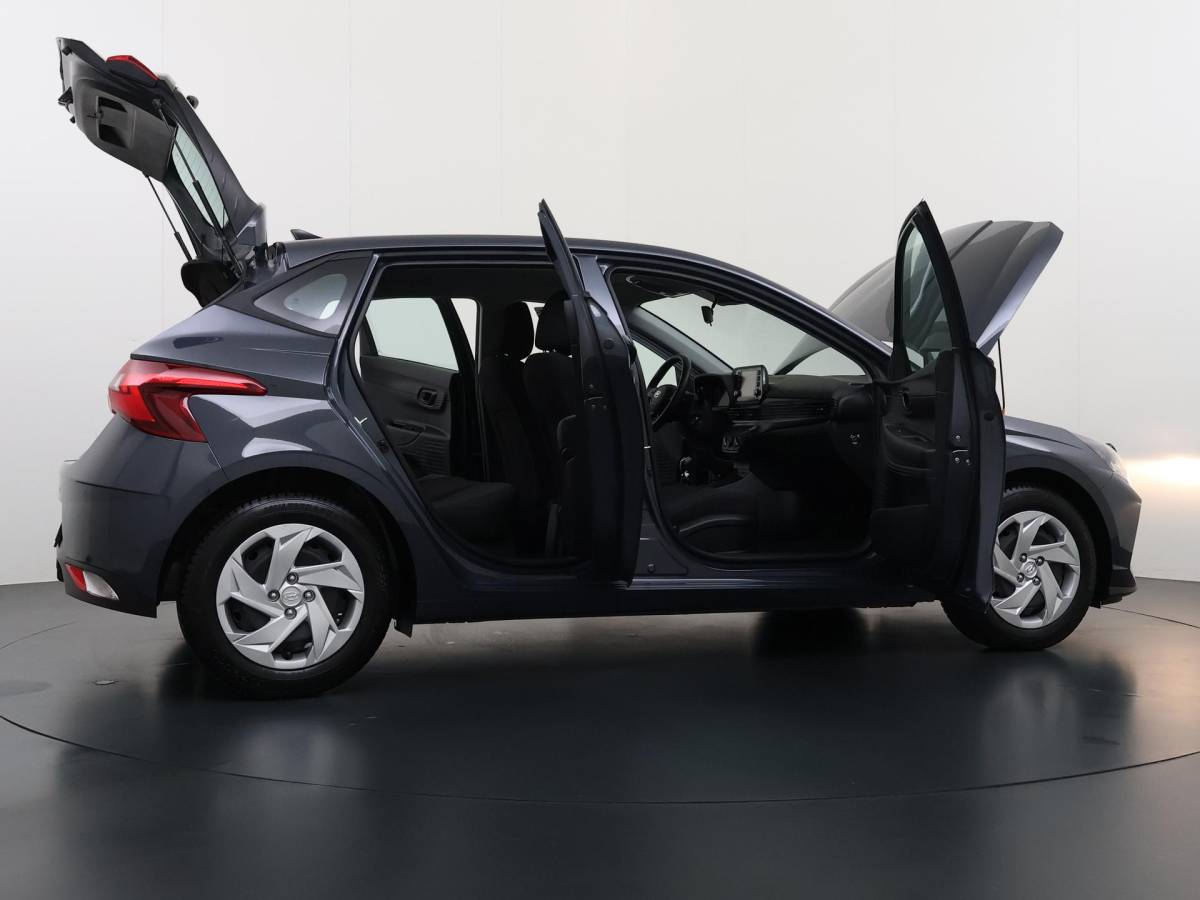 Hyundai i20 Hyundai i20 1.2 MPI Comfort  Camera | Apple Car Play & Android Auto | Stoel- En Stuurverwarming