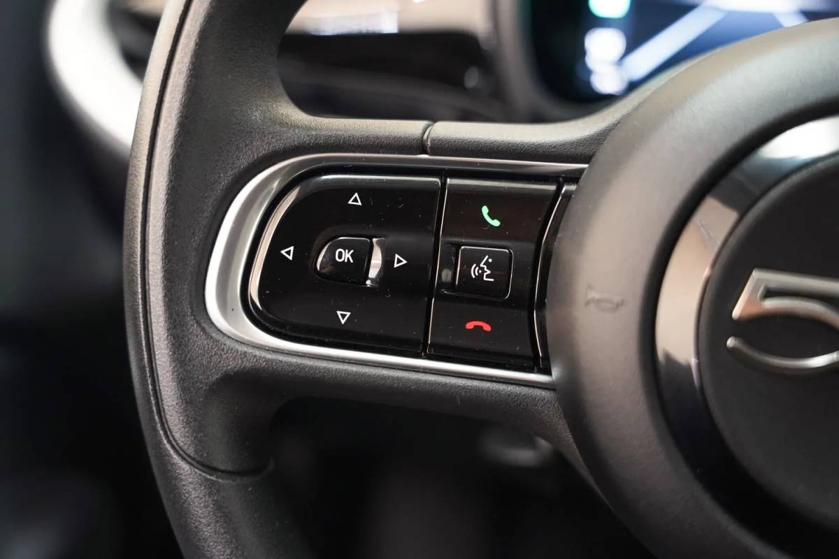 Fiat 500e Fiat 500e Action 24 kWh Aut.[ Airco Apple / Android Lane assist Led Cruise Multimedia ]
