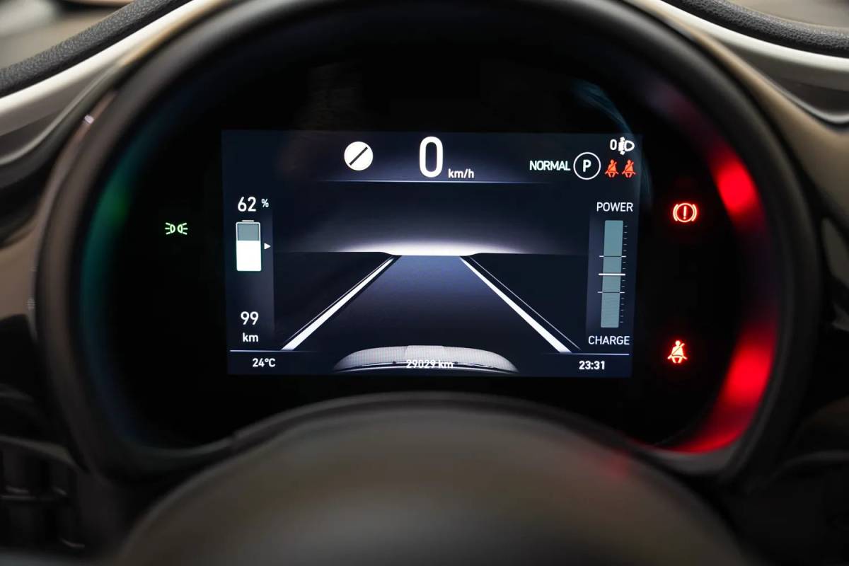 Fiat 500e Fiat 500e Action 24 kWh Aut.[ Airco Apple / Android Lane assist Led Cruise Multimedia ]