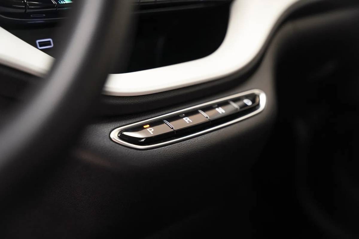 Fiat 500e Fiat 500e Action 24 kWh Aut.[ Airco Apple / Android Lane assist Led Cruise Multimedia ]