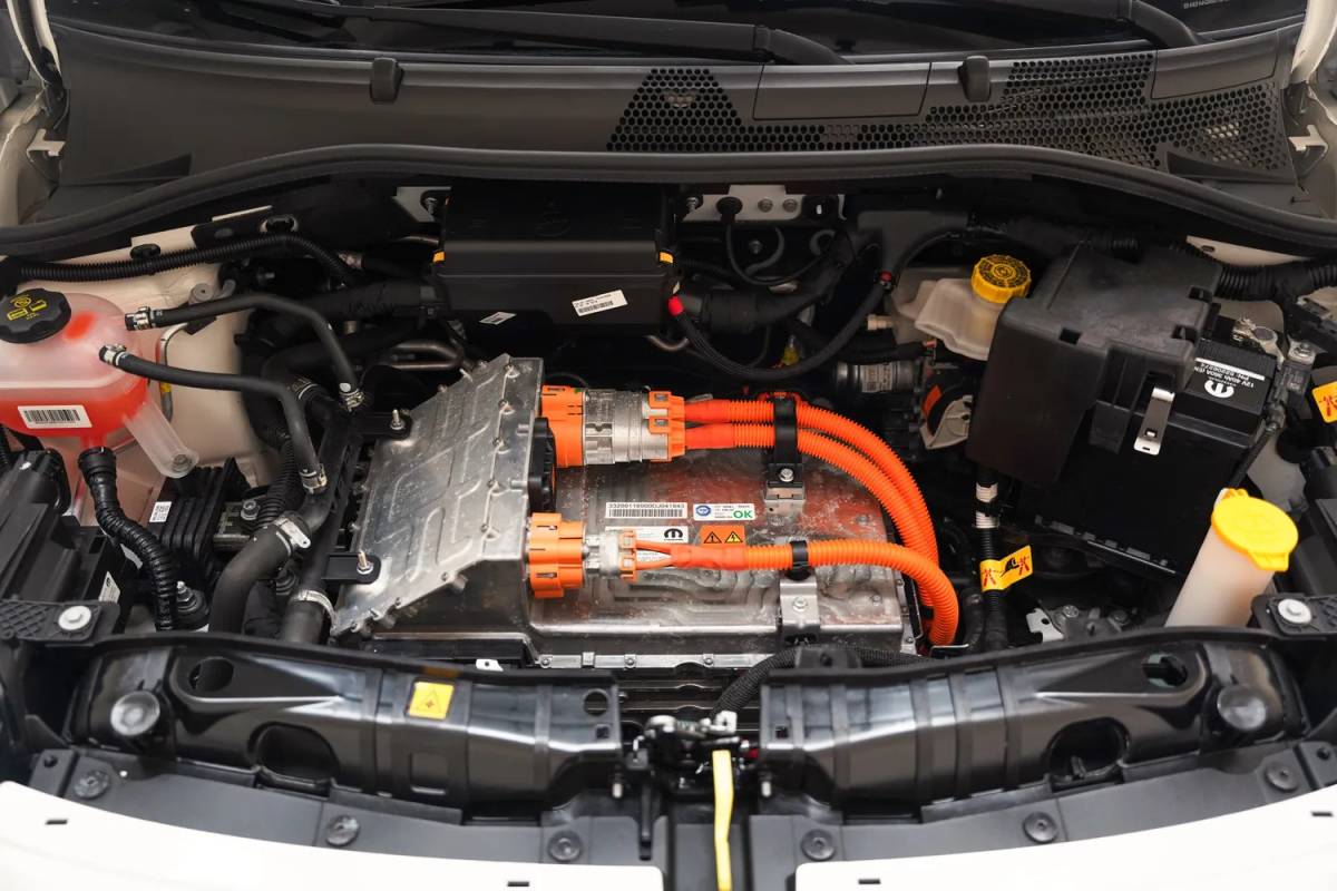 Fiat 500e Fiat 500e Action 24 kWh Aut.[ Airco Apple / Android Lane assist Led Cruise Multimedia ]