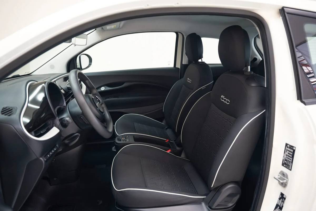 Fiat 500e Fiat 500e Action 24 kWh Aut.[ Airco Apple / Android Lane assist Led Cruise Multimedia ]