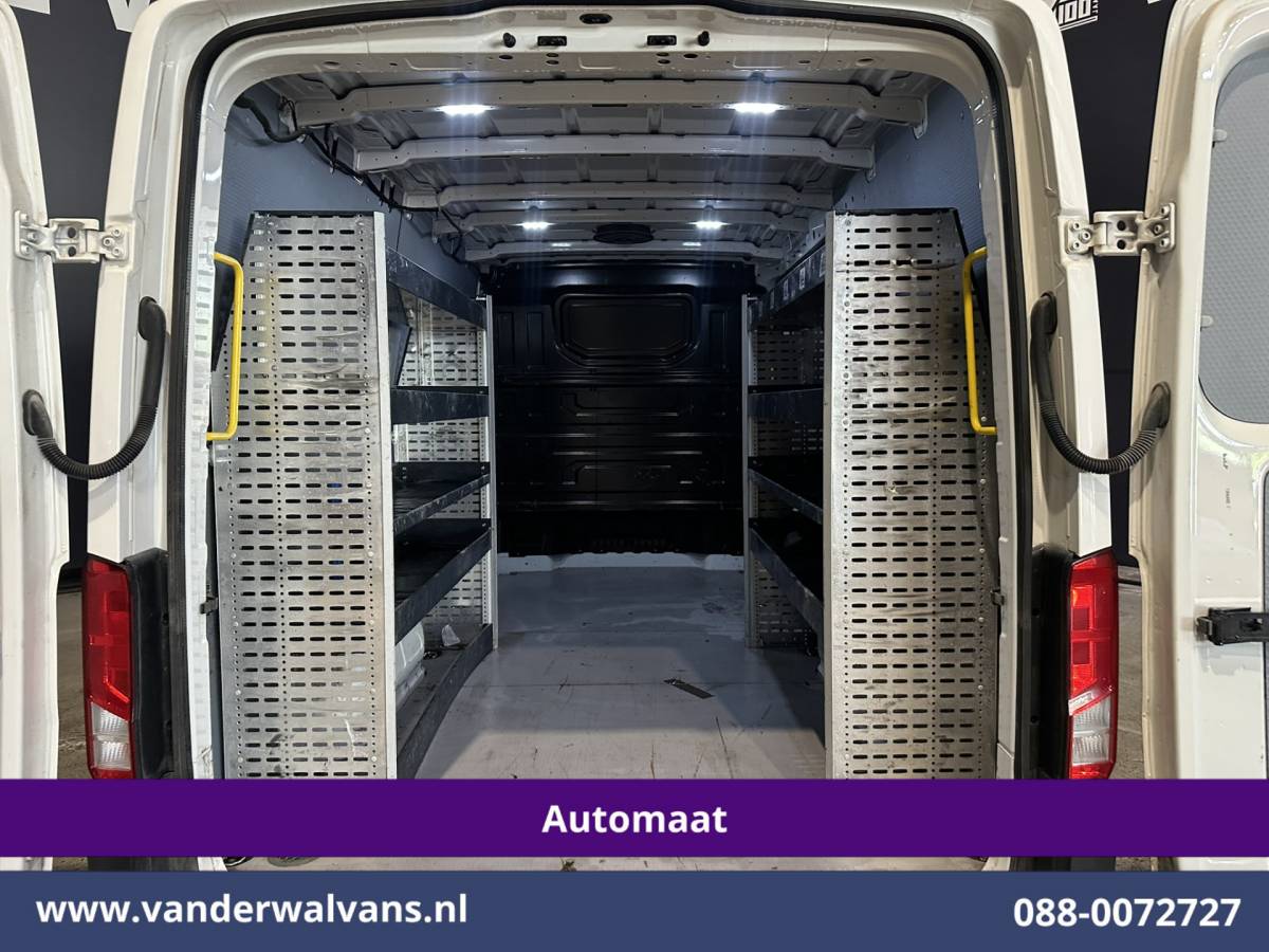 Volkswagen Crafter Volkswagen Crafter 2.0 TDI 141pk L3H2 L2H1 inrichting Euro6 Airco | Camera | Apple Carplay | Parkeersensoren Android Auto, Bijrijdersbank