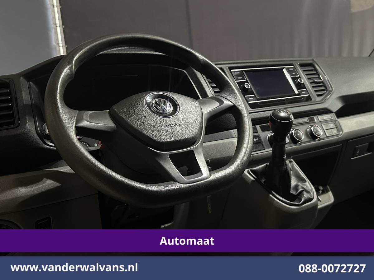 Volkswagen Crafter Volkswagen Crafter 2.0 TDI 141pk L3H2 L2H1 inrichting Euro6 Airco | Camera | Apple Carplay | Parkeersensoren Android Auto, Bijrijdersbank