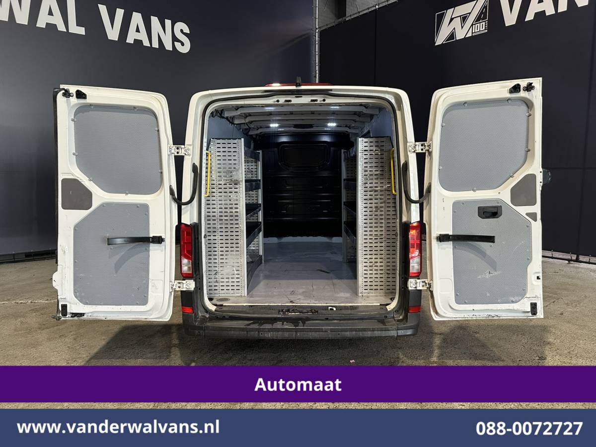Volkswagen Crafter Volkswagen Crafter 2.0 TDI 141pk L3H2 L2H1 inrichting Euro6 Airco | Camera | Apple Carplay | Parkeersensoren Android Auto, Bijrijdersbank