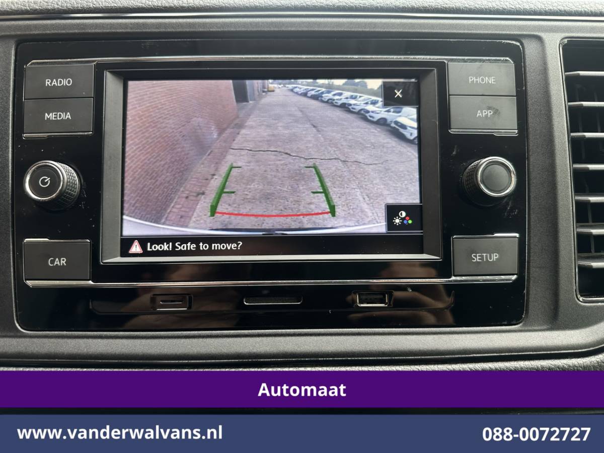Volkswagen Crafter Volkswagen Crafter 2.0 TDI 141pk L3H2 L2H1 inrichting Euro6 Airco | Camera | Apple Carplay | Parkeersensoren Android Auto, Bijrijdersbank