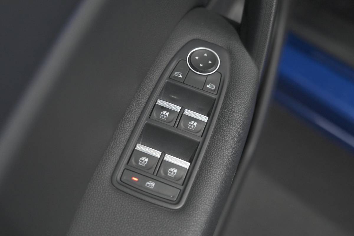 Renault Captur Renault Captur 1.6 E-Tech full hybrid 145 techno | Camera | Parkeersensoren | Climate control | Keyless