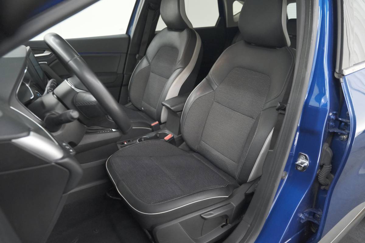 Renault Captur Renault Captur 1.6 E-Tech full hybrid 145 techno | Camera | Parkeersensoren | Climate control | Keyless