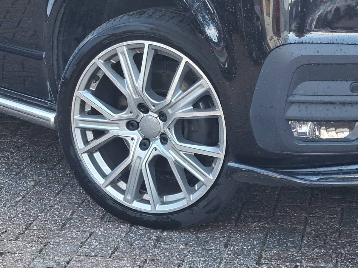 Volkswagen Transporter Volkswagen Transporter 2.0 TDI Aut7  Dubb.Cabine 2xSchuifdeur Carplay Trekhaak Bulli