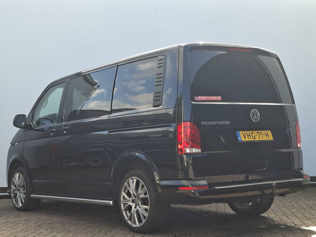 Volkswagen Transporter Volkswagen Transporter 2.0 TDI Aut7  Dubb.Cabine 2xSchuifdeur Carplay Trekhaak Bulli