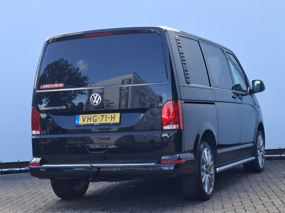 Volkswagen Transporter Volkswagen Transporter 2.0 TDI Aut7  Dubb.Cabine 2xSchuifdeur Carplay Trekhaak Bulli