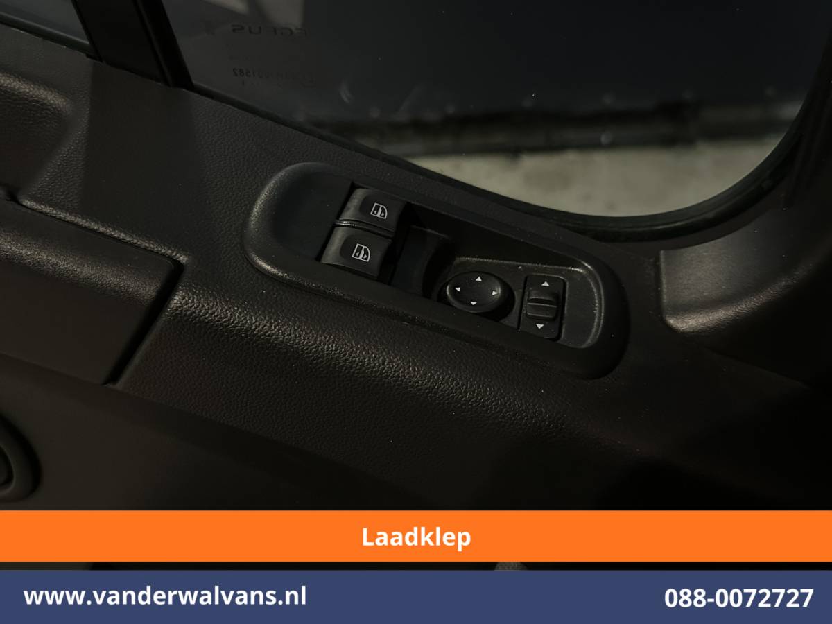 Renault Master Renault Master 2.3 dCi 146pk Bakwagen 222cm Hoog Laadklep Euro6 Airco | Camera | LED | Navigatie | Cruisecontrol Bijrijdersbank