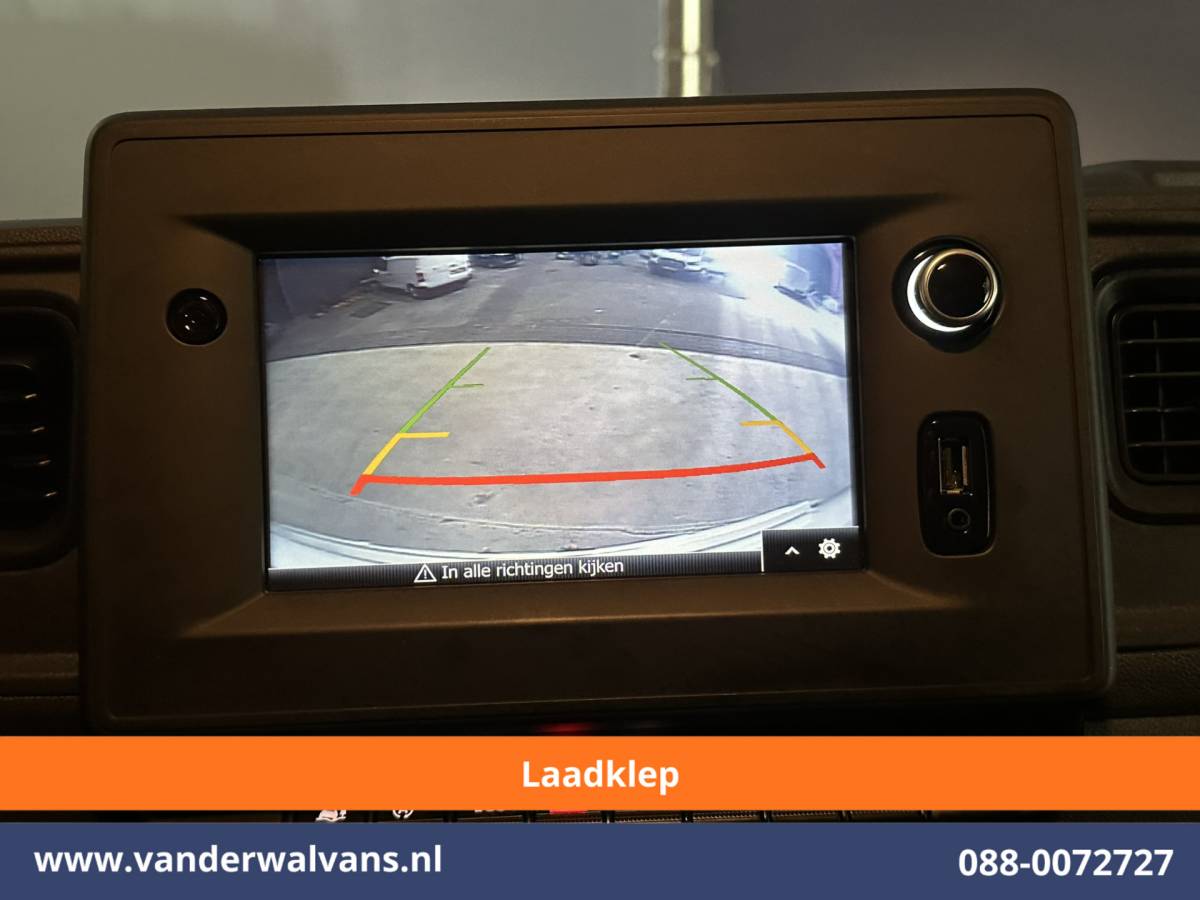 Renault Master Renault Master 2.3 dCi 146pk Bakwagen 222cm Hoog Laadklep Euro6 Airco | Camera | LED | Navigatie | Cruisecontrol Bijrijdersbank