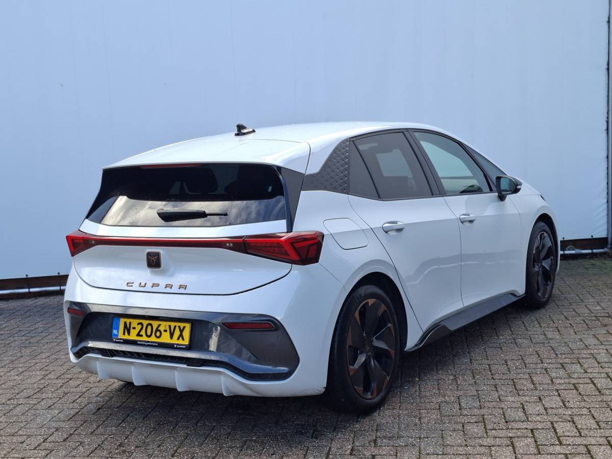 CUPRA Born CUPRA Born Adrenaline One 62 kWh Adapt.Cruis Navi/Cam Stoelverw.