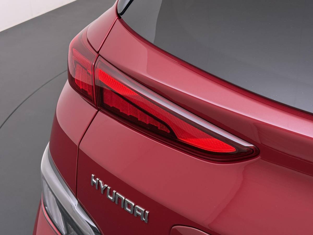 Hyundai Kona Hyundai Kona EV Fashion Design 64 kWh Elektrische Stoelen | Stoel En Stuurverwarming | Navigatie