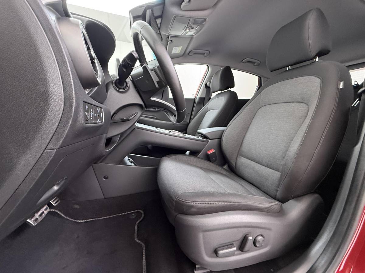 Hyundai Kona Hyundai Kona EV Fashion Design 64 kWh Elektrische Stoelen | Stoel En Stuurverwarming | Navigatie
