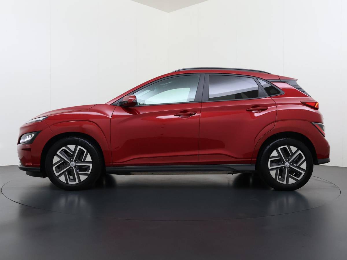 Hyundai Kona Hyundai Kona EV Fashion Design 64 kWh Elektrische Stoelen | Stoel En Stuurverwarming | Navigatie