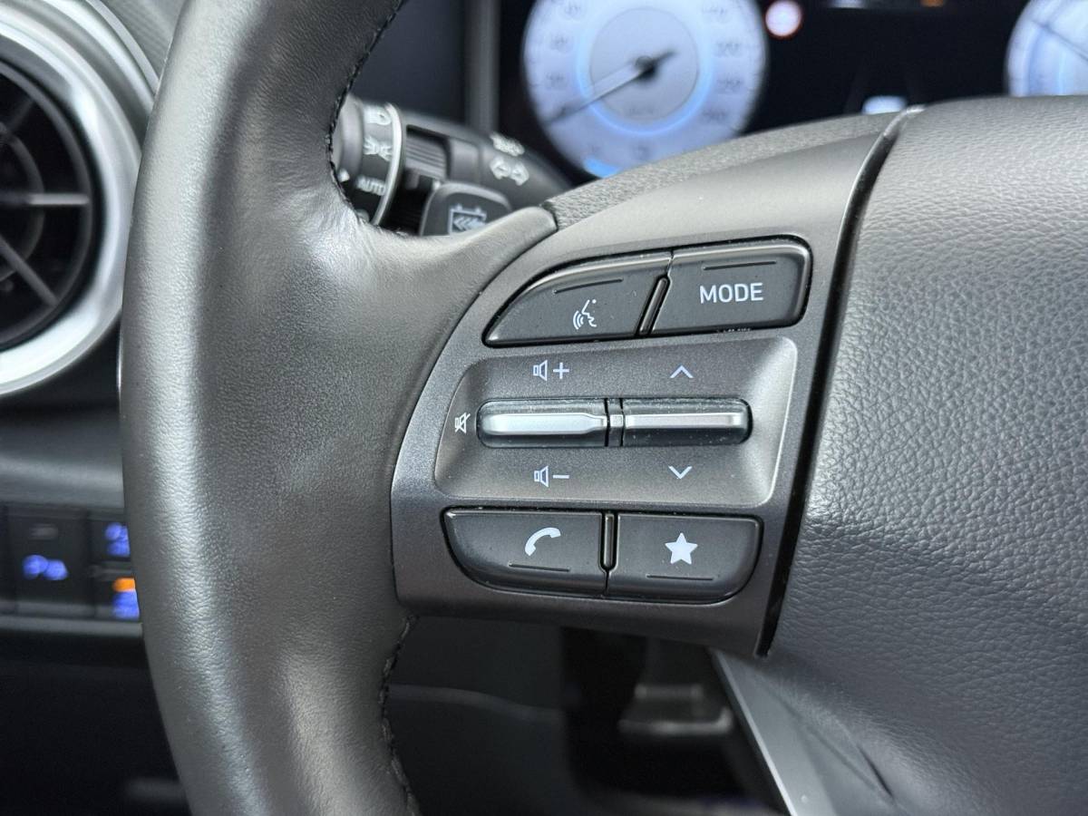 Hyundai Kona Hyundai Kona EV Fashion Design 64 kWh Elektrische Stoelen | Stoel En Stuurverwarming | Navigatie
