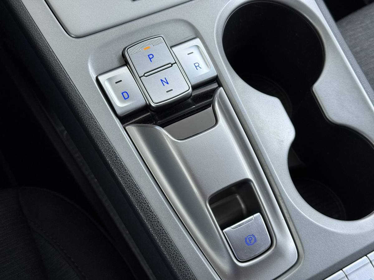 Hyundai Kona Hyundai Kona EV Fashion Design 64 kWh Elektrische Stoelen | Stoel En Stuurverwarming | Navigatie
