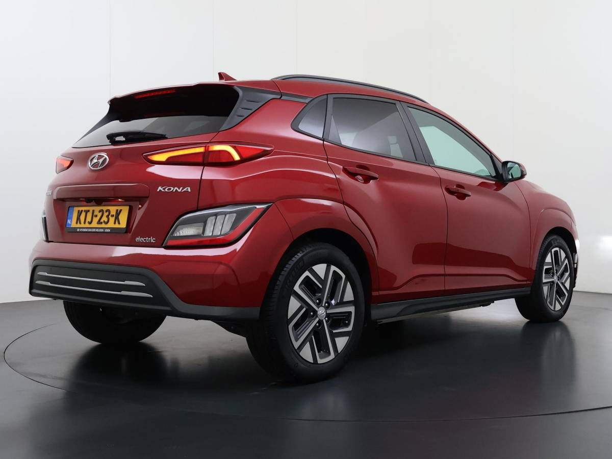 Hyundai Kona Hyundai Kona EV Fashion Design 64 kWh Elektrische Stoelen | Stoel En Stuurverwarming | Navigatie