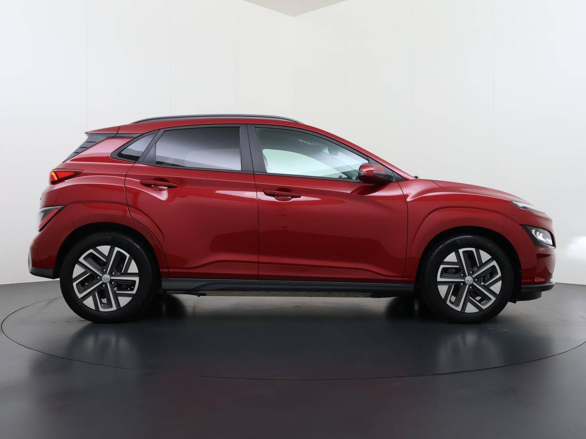 Hyundai Kona Hyundai Kona EV Fashion Design 64 kWh Elektrische Stoelen | Stoel En Stuurverwarming | Navigatie