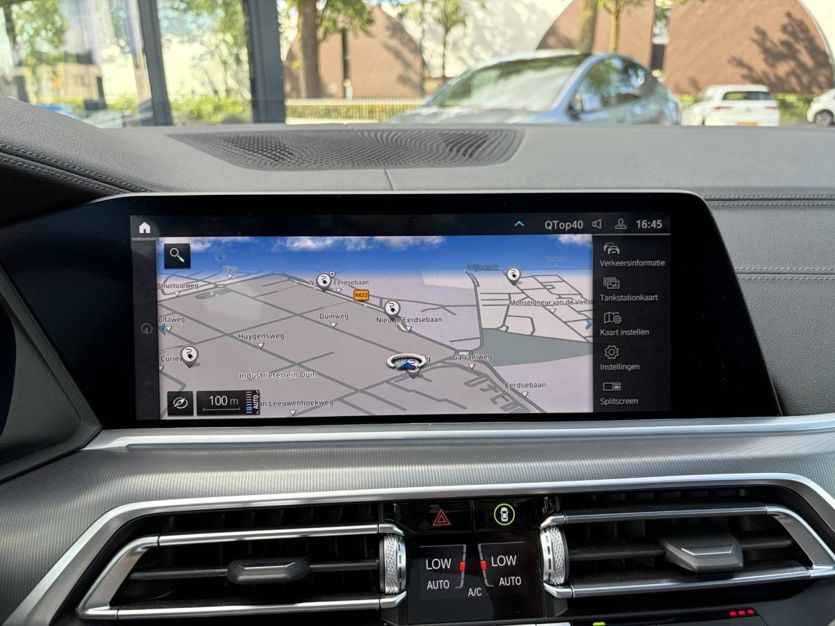 BMW X5 BMW X5 xDrive45e High Executive BOMVOL! | PANO | HARMAN KARDON | LASER LED | ELEK. ACHTER KLEP | ELEK. TREKHAAK | STOELVERWARMING | ELEK. MEM. SEAT | ACHTERUITRIJCAMERA | 22” VELGEN | RIJKLAAR PRIJS + 12 MND BOVAG GARANTIE |