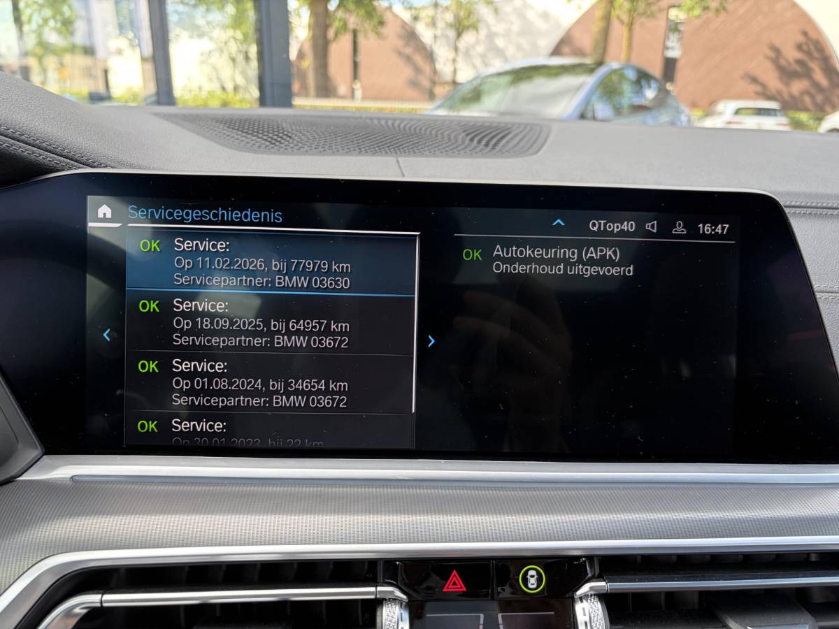 BMW X5 BMW X5 xDrive45e High Executive BOMVOL! | PANO | HARMAN KARDON | LASER LED | ELEK. ACHTER KLEP | ELEK. TREKHAAK | STOELVERWARMING | ELEK. MEM. SEAT | ACHTERUITRIJCAMERA | 22” VELGEN | RIJKLAAR PRIJS + 12 MND BOVAG GARANTIE |